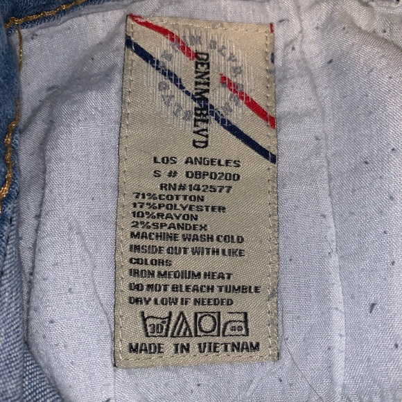 5/$25!! Knee Length Distressed Denim Shorts - Picture 10 of 10